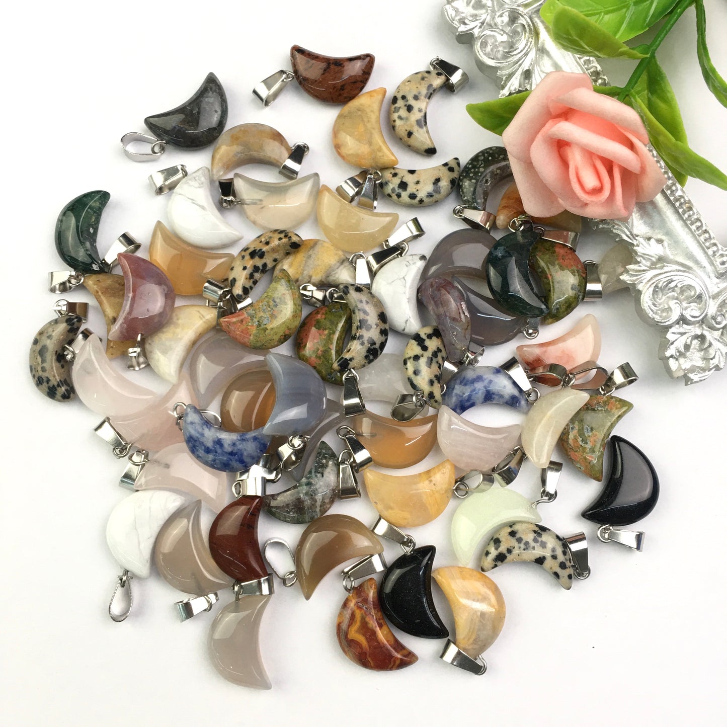 Wholesale mix Irregular stone pendants beads Natural Crystal quartz red agate green aventurine rose quartz kiwi blue spot red jasper black obsidian ocean jasper stone charms Healing Crystal gemstone charms for decoraiotion