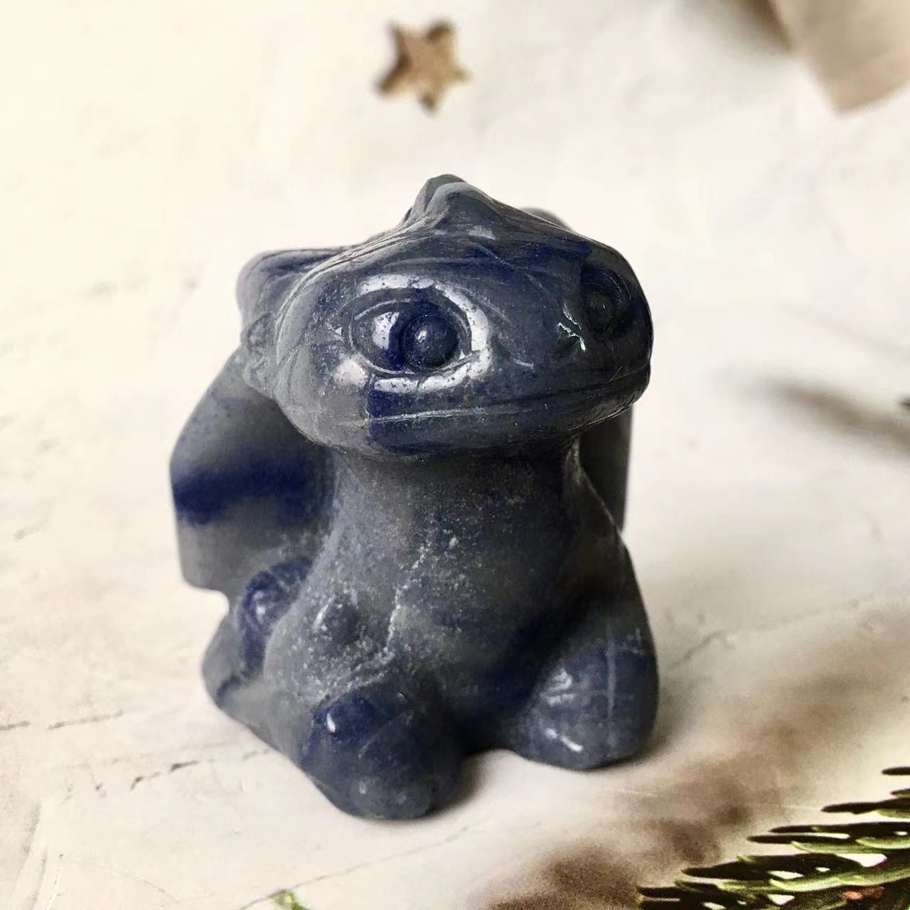 Customizable Wholesale Natural Hand Carved Crystal Quartz Toothless for decoration