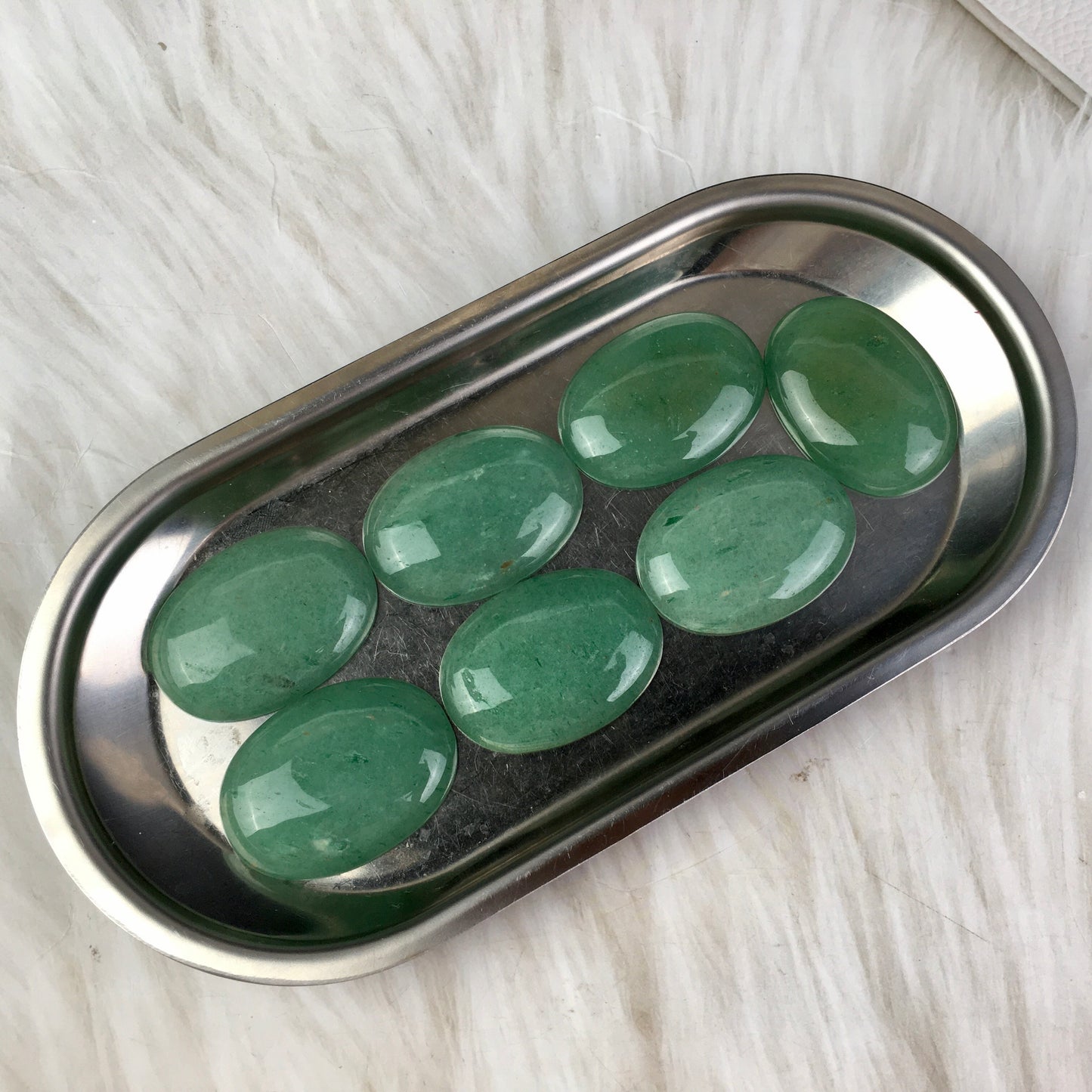 Wholesale high quality reiki natural crystal green aventurine ellipse pendant Love stone for decoraiotion