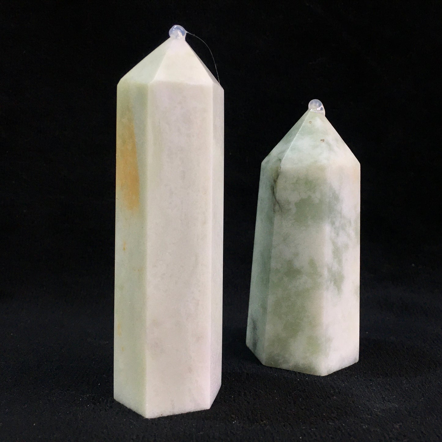Wholesale natural healing Xiu yu jade tower for decoration 1kg