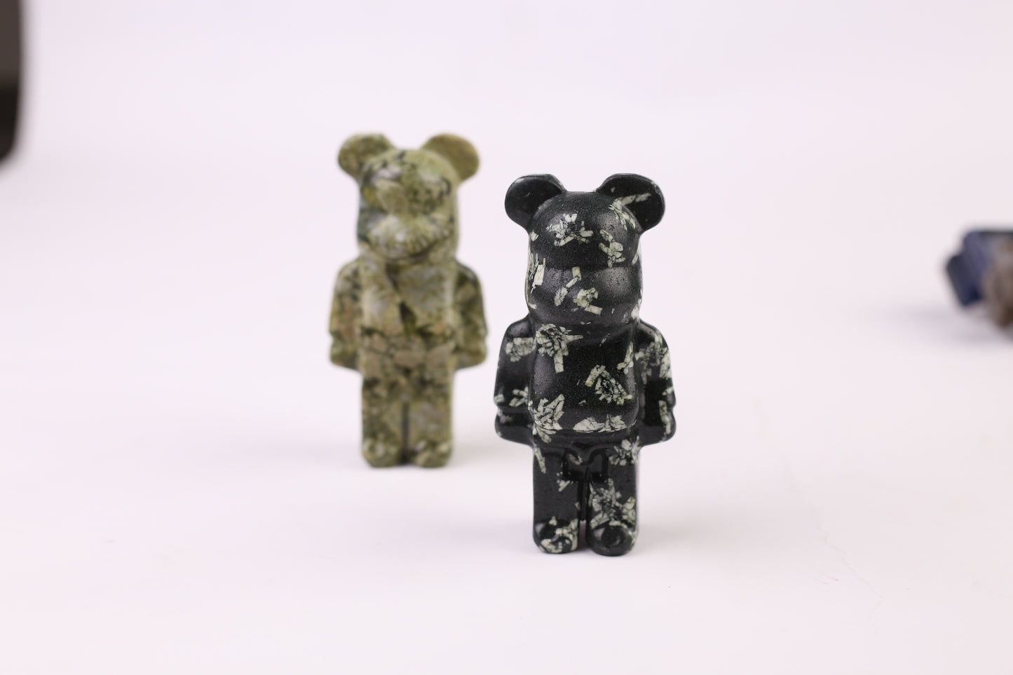 Wholesale high quality reiki natural Gloomy Bear carving for decoration