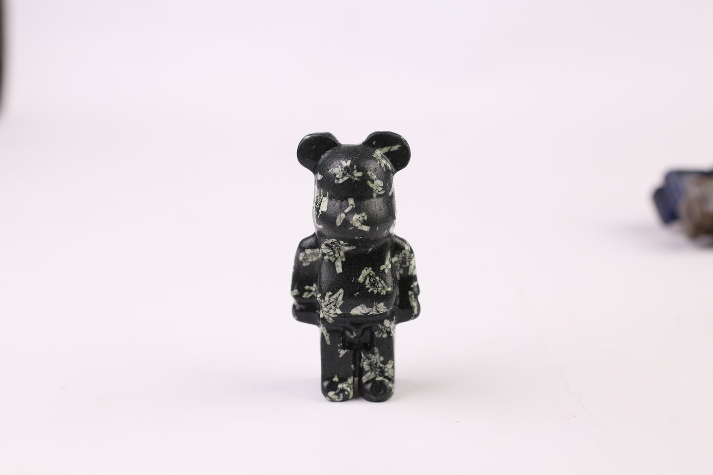 Wholesale high quality reiki natural Gloomy Bear carving for decoration