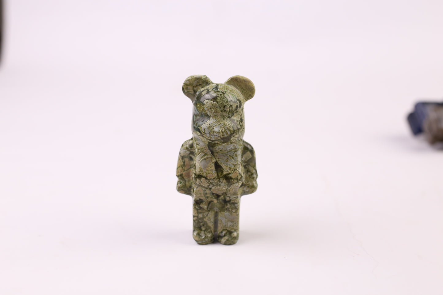 Wholesale high quality reiki natural Gloomy Bear carving for decoration