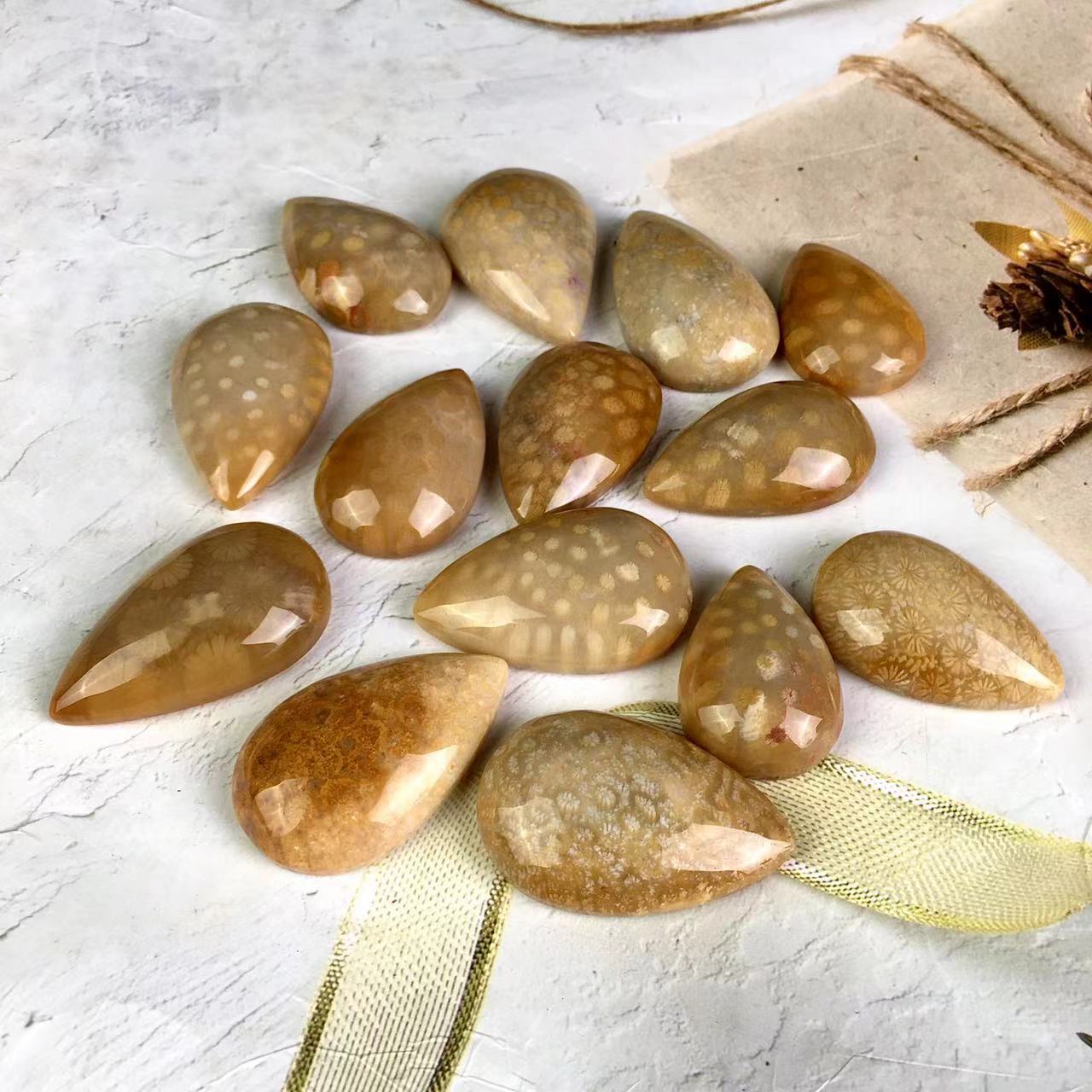 High quality wholesale Natural Crystal Coral pendant For Decoration