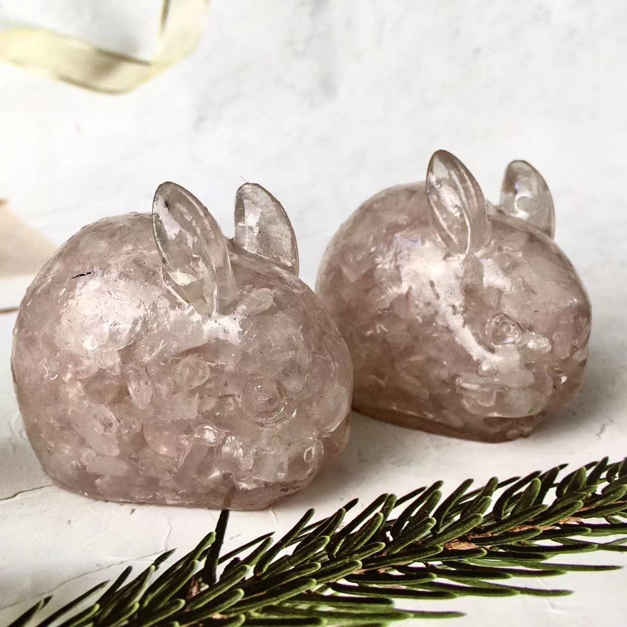 Natural healing crystals gravel chip carving epoxy resin crystal crafts crystal animal rabbit