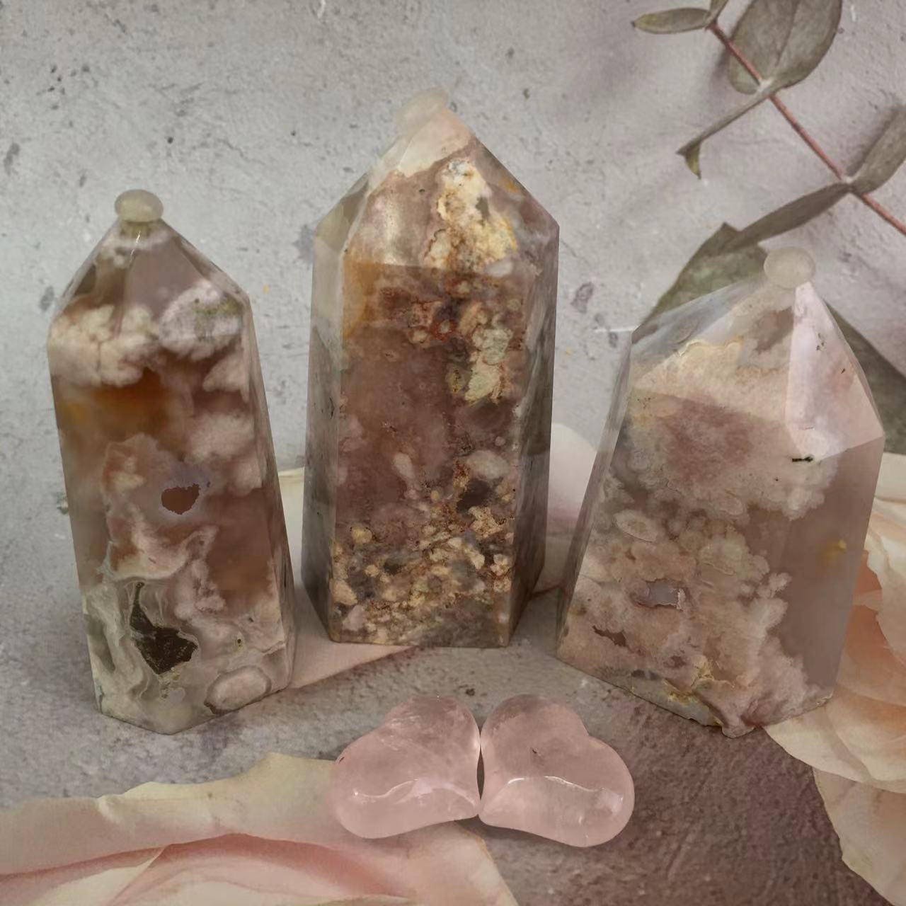 Wholesale Natural Quartz Crystal Sakura agate Tower for decoraiotion 1kg