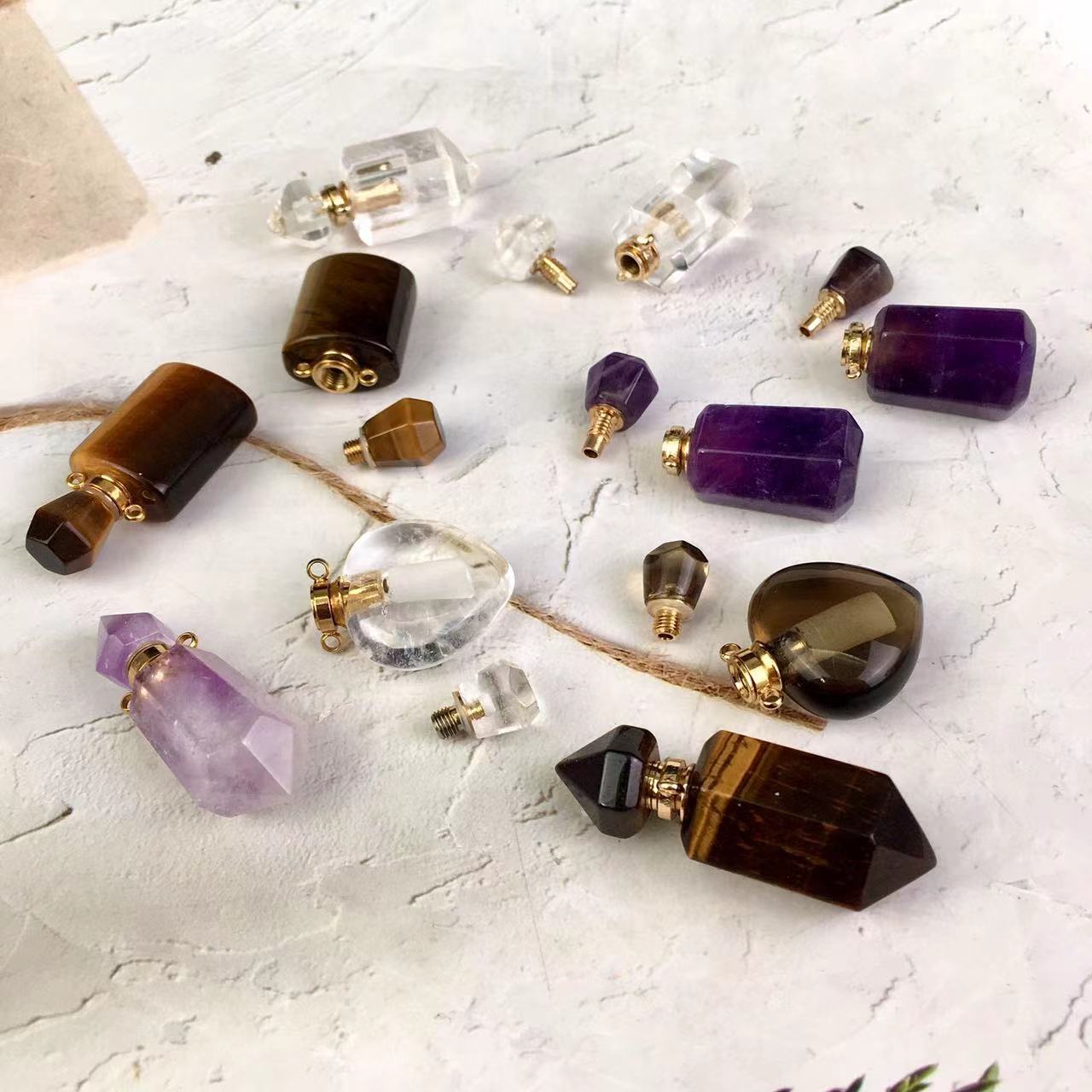 High quality wholesale Natural Crystal Perfume bottle For Decoration