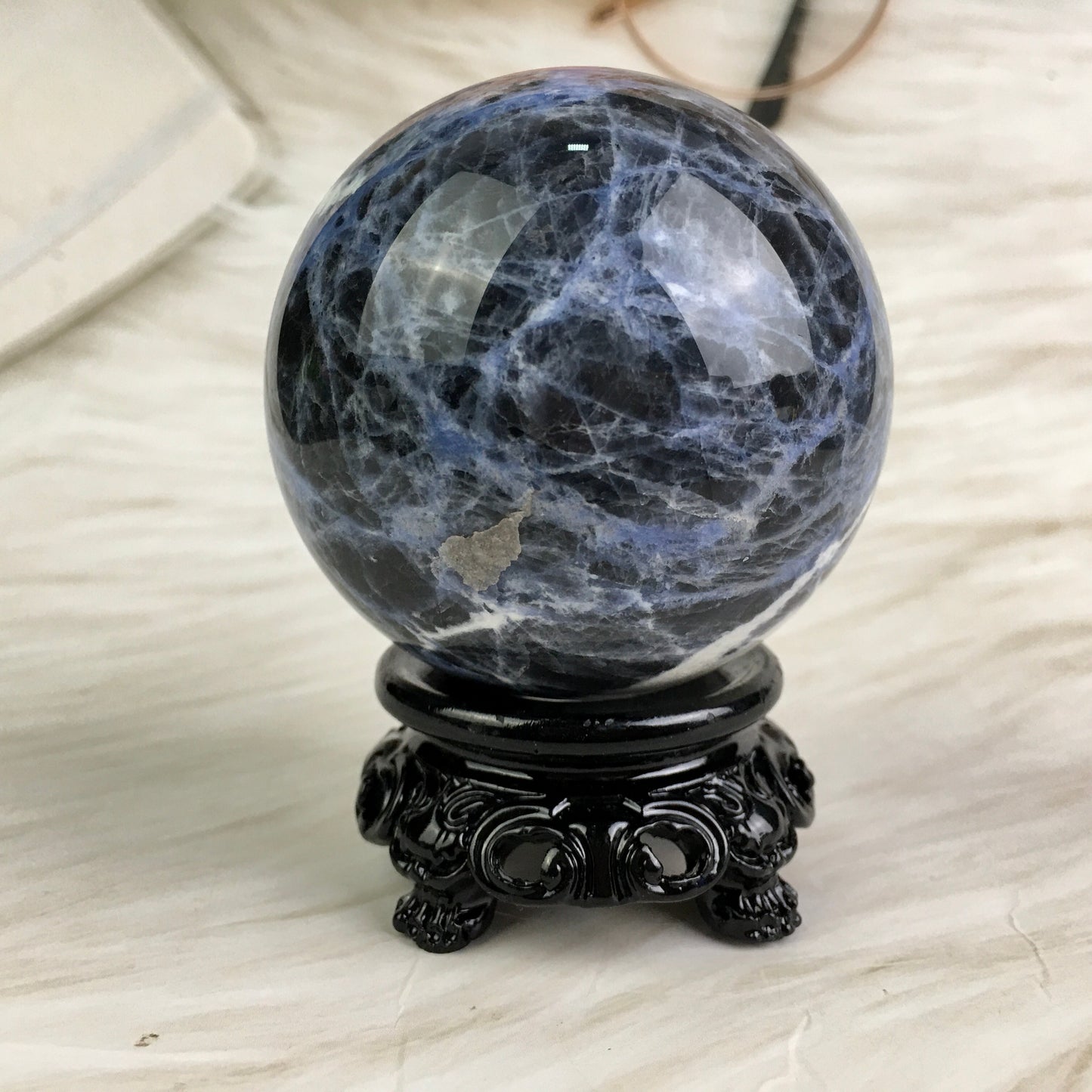 Wholesale sodalite sphere natural crystal for decoration 1kg