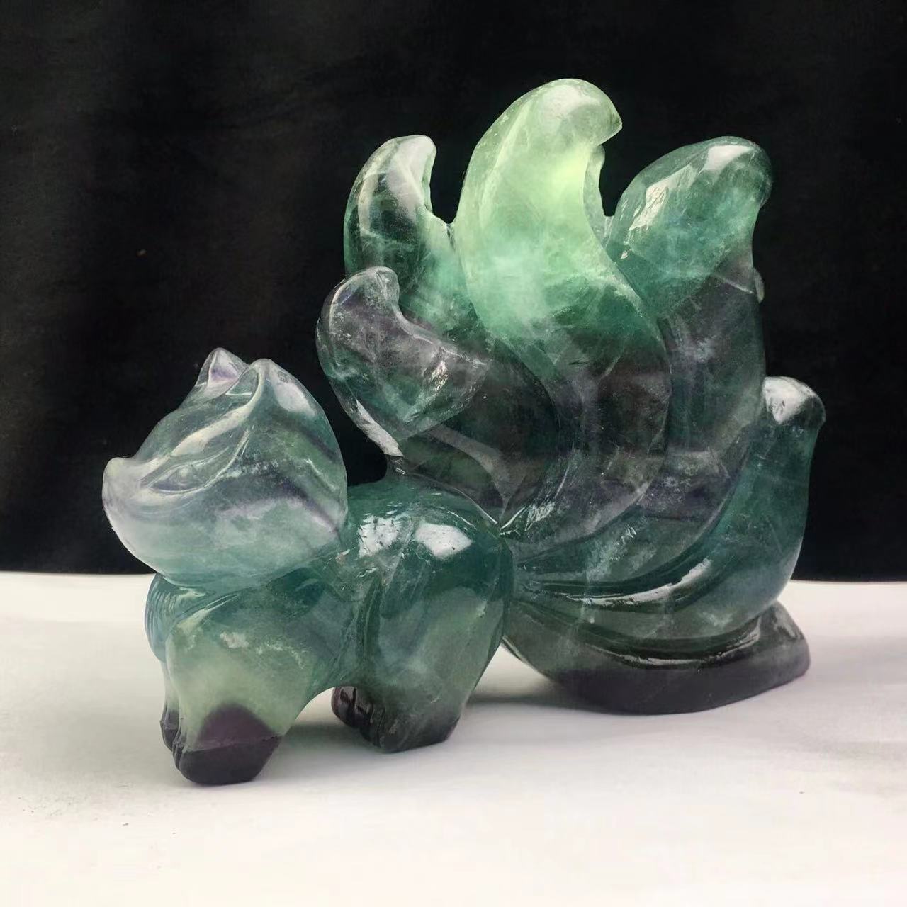 Hand Carved Natural Crystal Animal Carving Natural Fluorite Nine Tail Fox For Decoration
