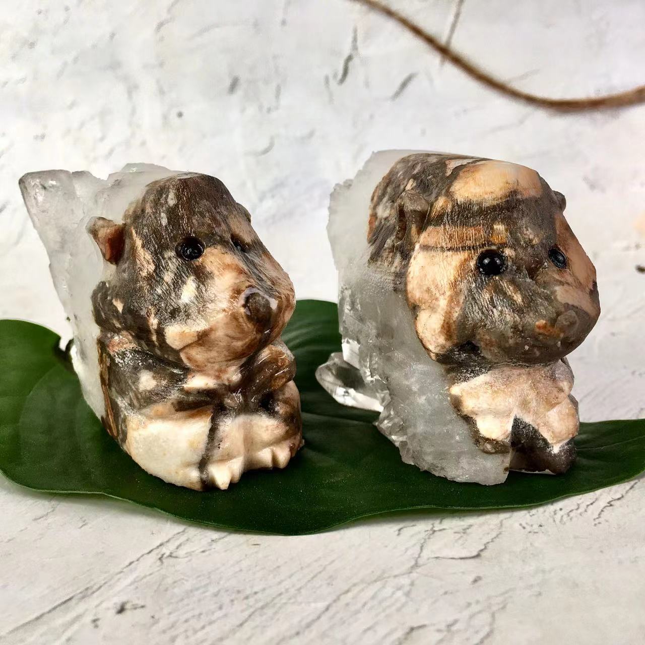 Wholesale Natural Hand Carved Hedgehog Shaped White Crystal Cluster Crafts
