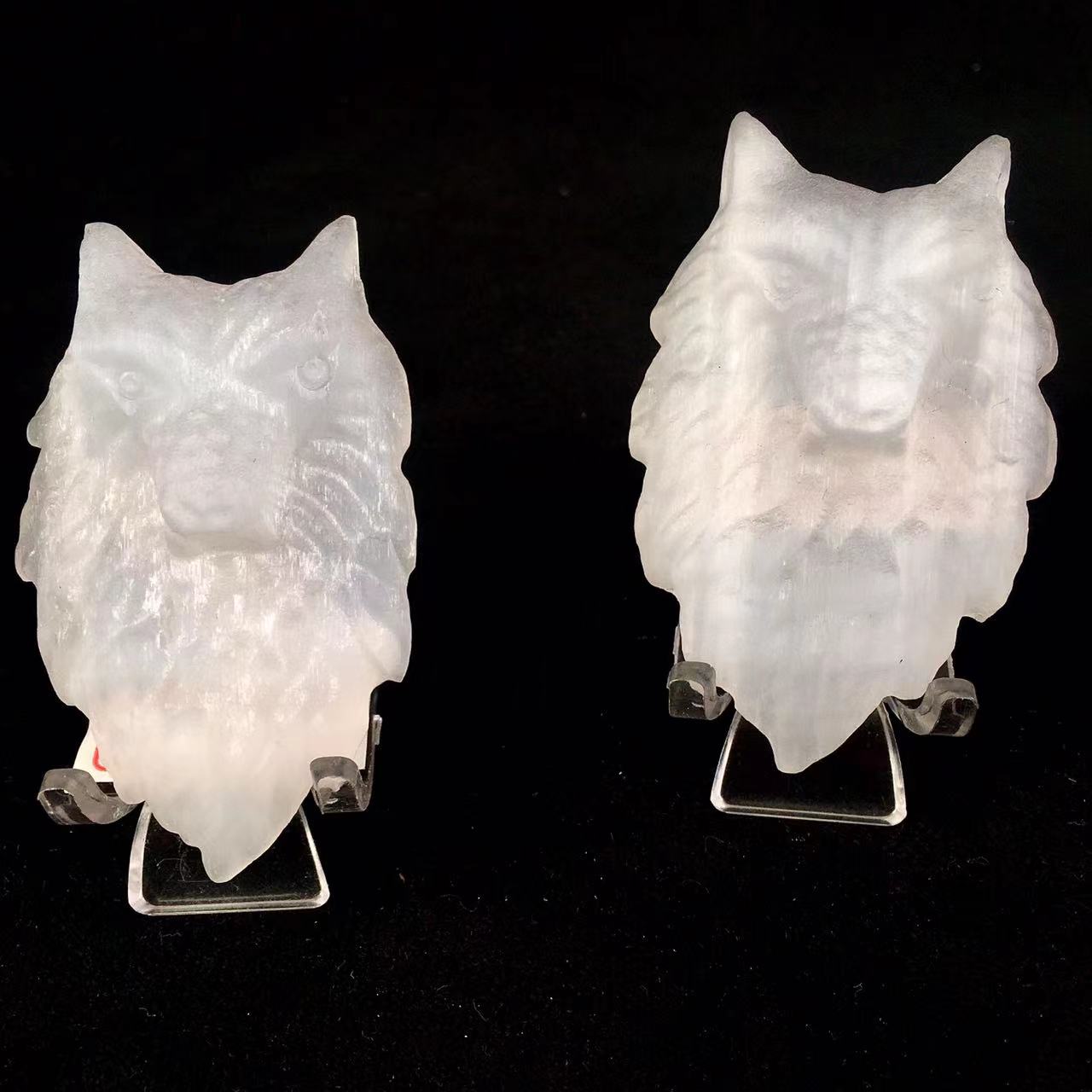 High quality wholesale Natural Crystal Selenite Wolf Head For Decoration