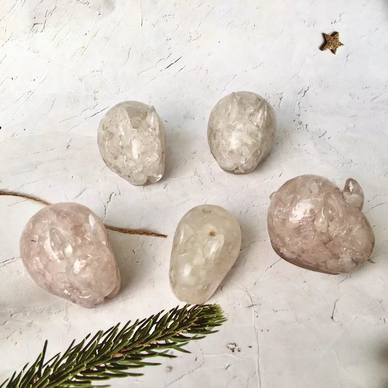 Natural healing crystals gravel chip carving epoxy resin crystal crafts crystal animal rabbit