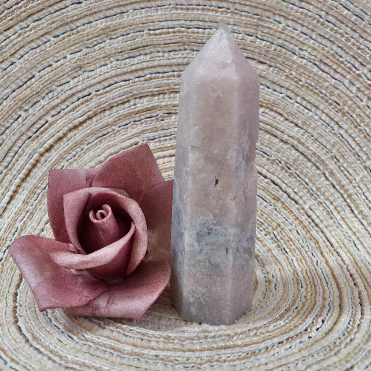 Wholesale Natural Crystal pink amethyst tower for decoraiotion 1kg