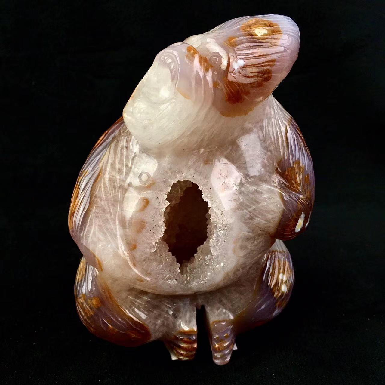 Polished Wholesale Crystal Carved Natural Sakura Agate Orangutan Natural Healing Decoration