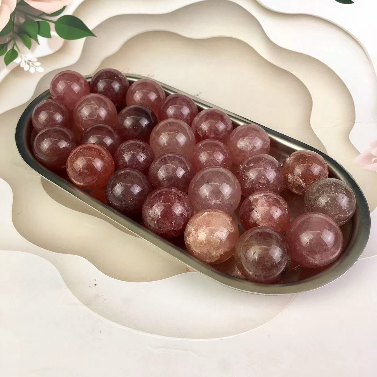 High quality wholesale Natural Crystal Strawberry beads For Decoration