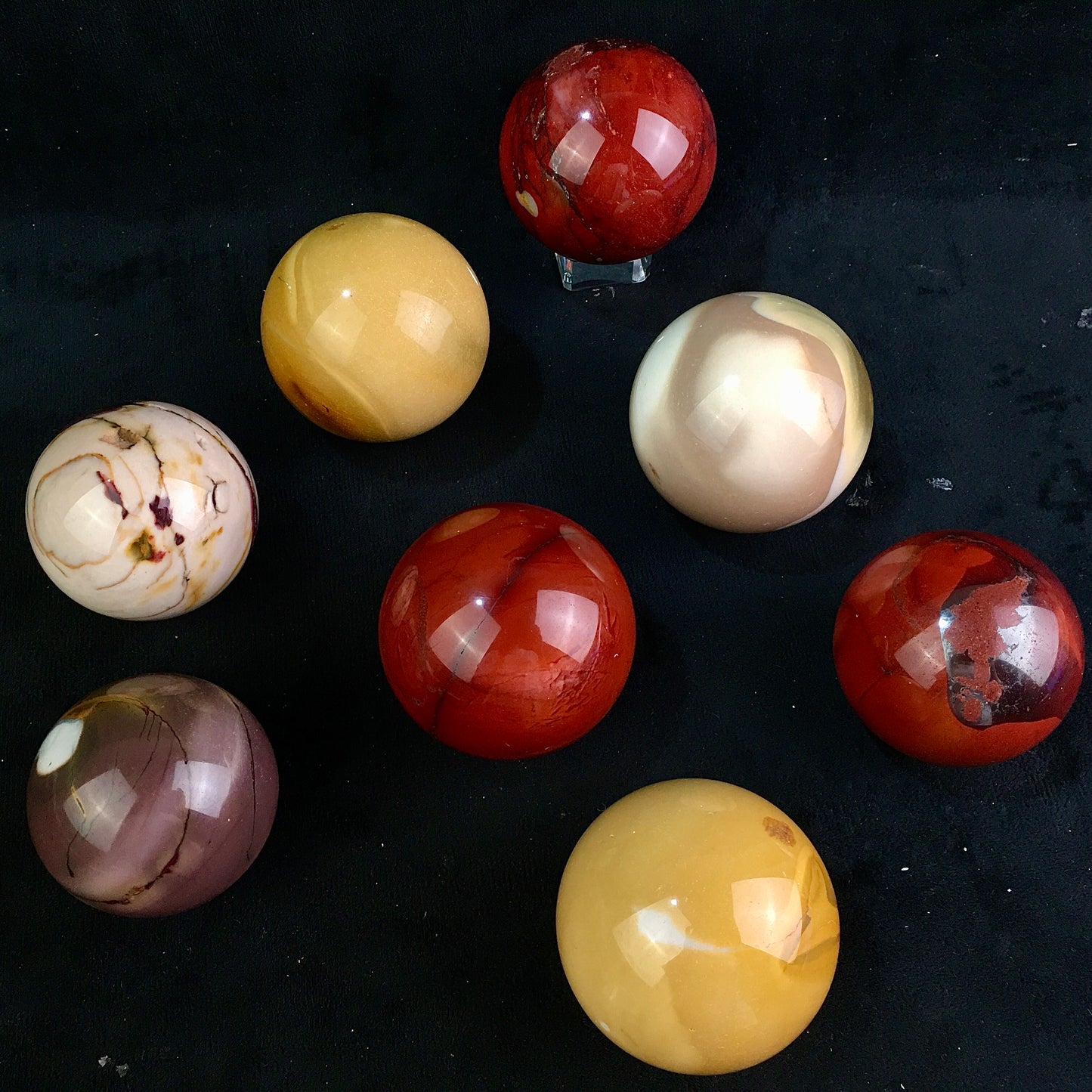Wholesale natural polished mookaite crystal healing stones ball yellow pink mookite sphere balls for decoration 1kg