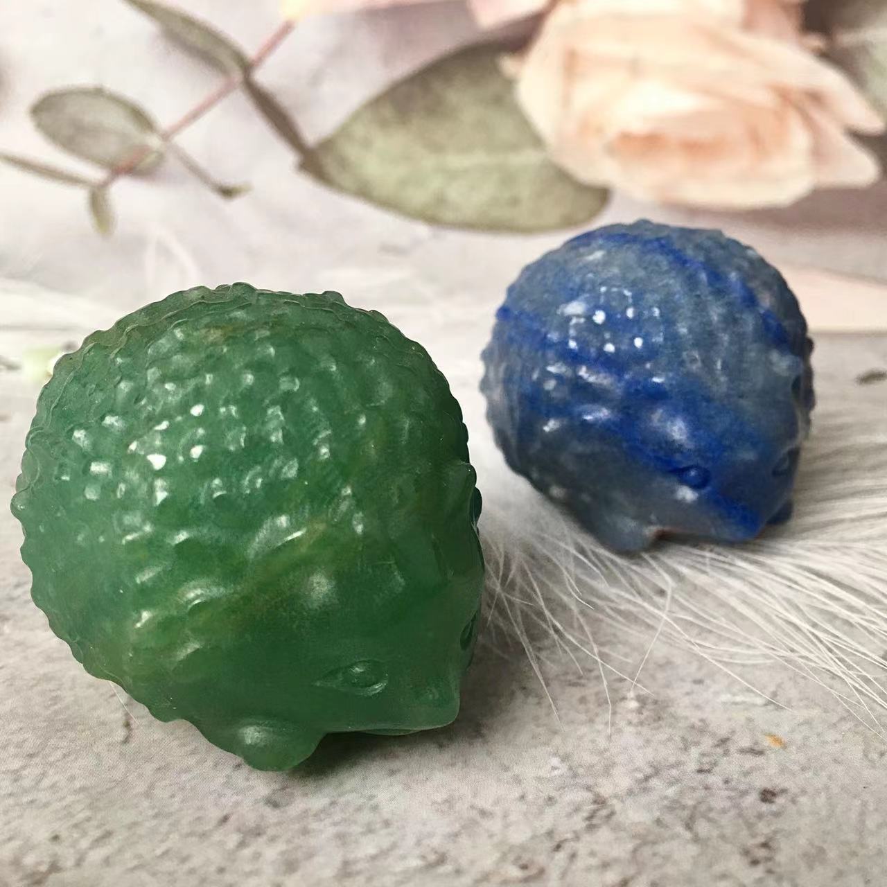 Wholesale Natural Quartz Hand Blue/Green aventurine Crystal Carving little hedgehog