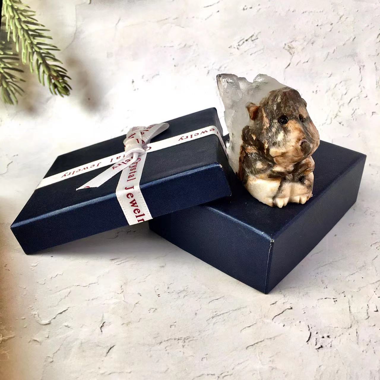 Wholesale Natural Hand Carved Hedgehog Shaped White Crystal Cluster Crafts