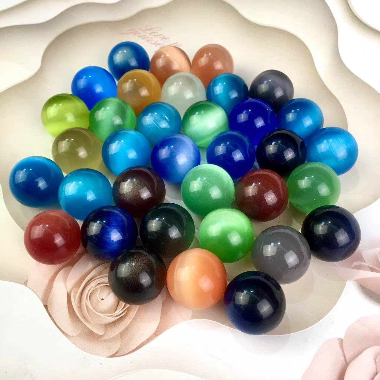 High quality wholesale Natural Crystal Man made cat eye beads For Decoration