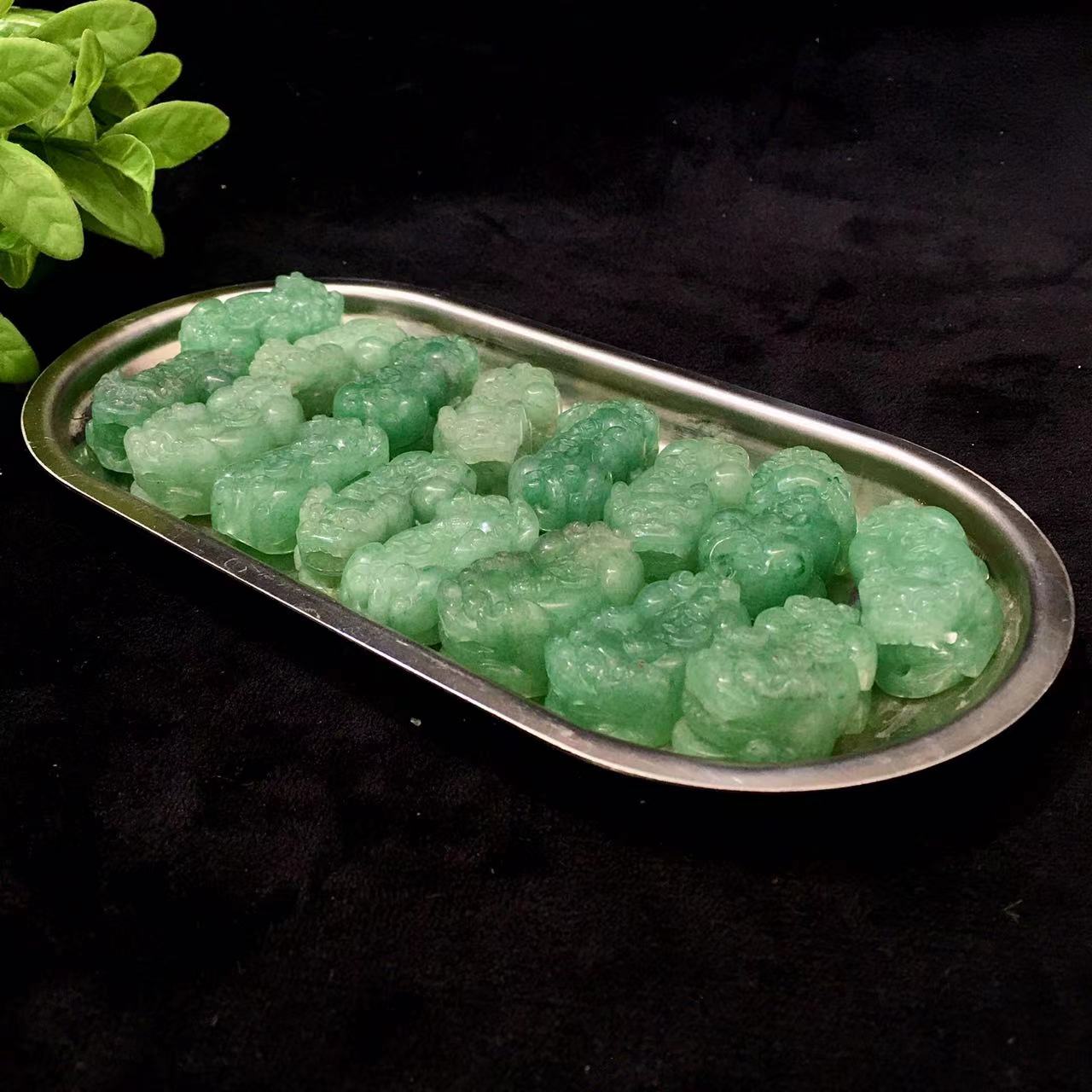 High quality wholesale Natural Crystal Green aventurine pixiu pendant For Decoration