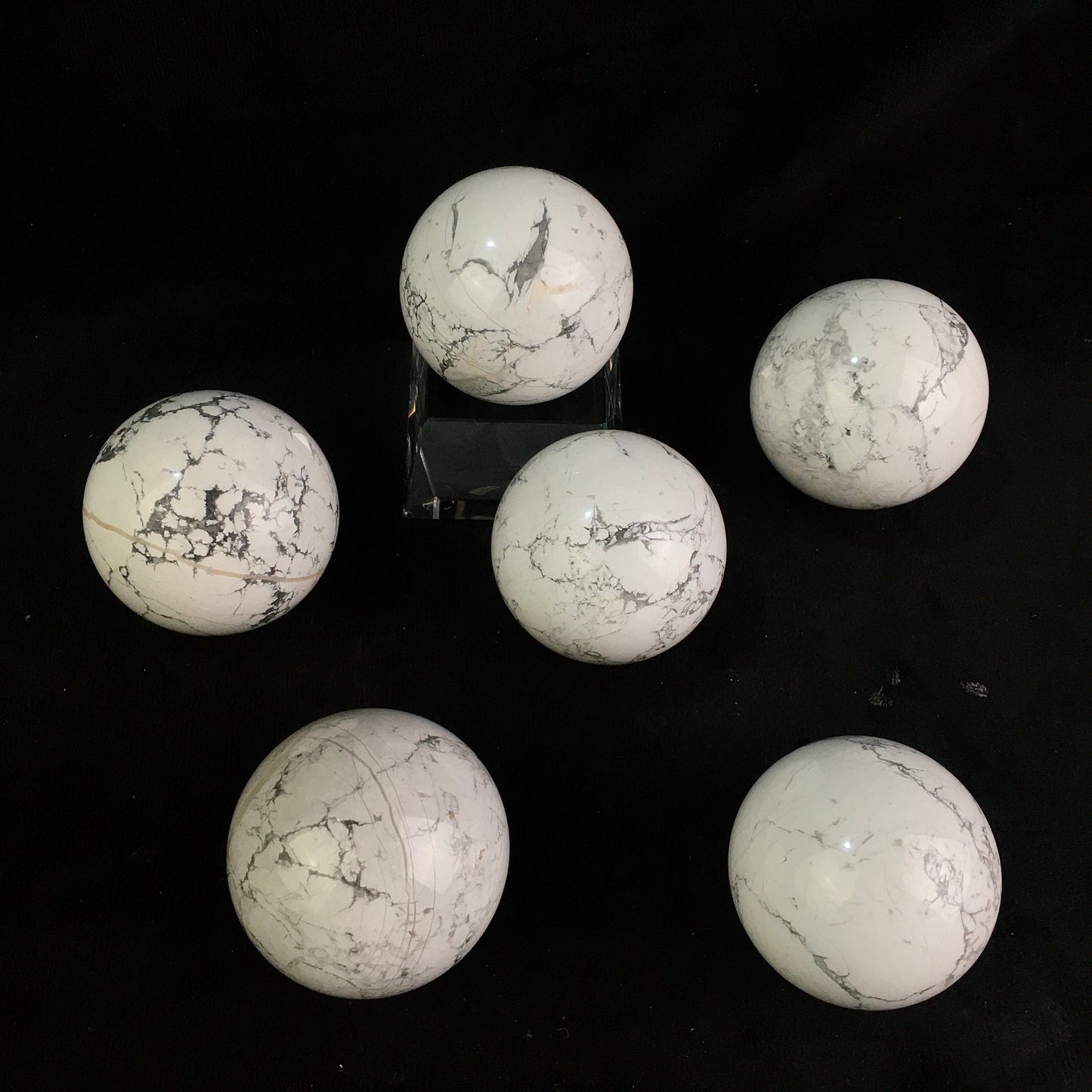 Wholesale Natural White Sphere Howlite Crystal Ball/Sphere for decoraiotion 1kg