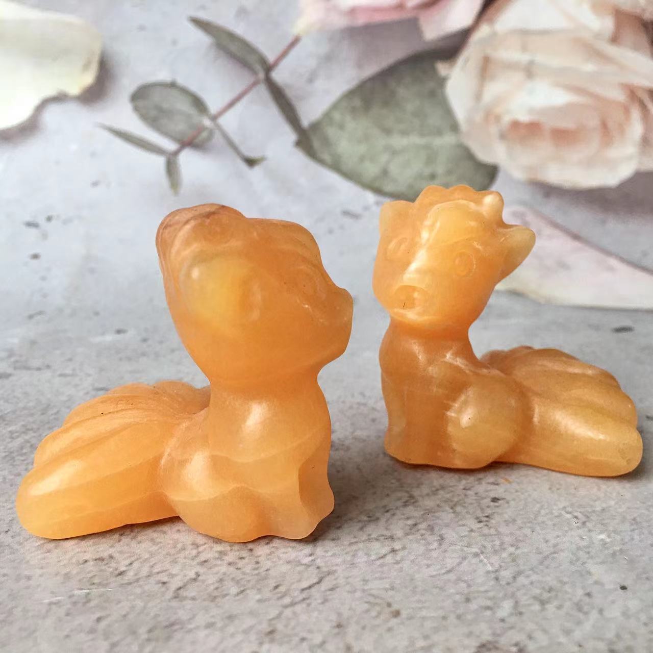 Wholesale Natural Crystal Gemstone Orange Calcite small fox Crystal healing crystals crafts