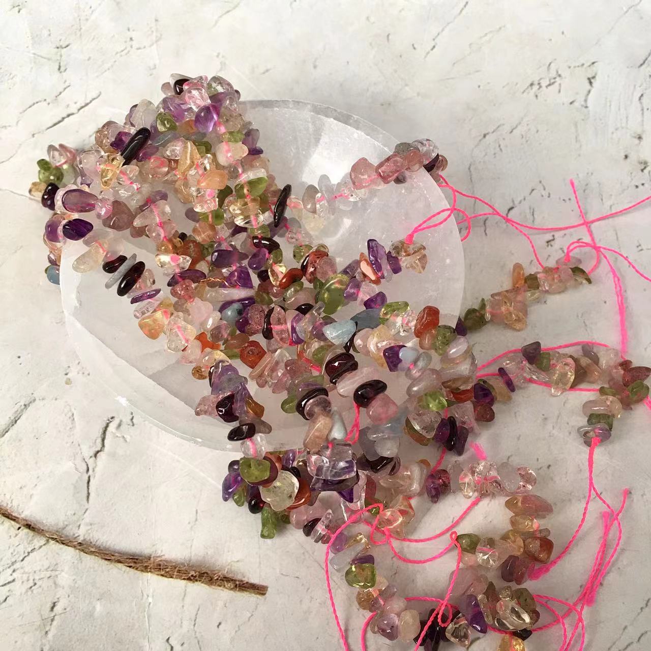 Natural Natural Crystal Rock Quartz Chips Tumble Stone Loose Gemstone Beads for Jewelry Making
