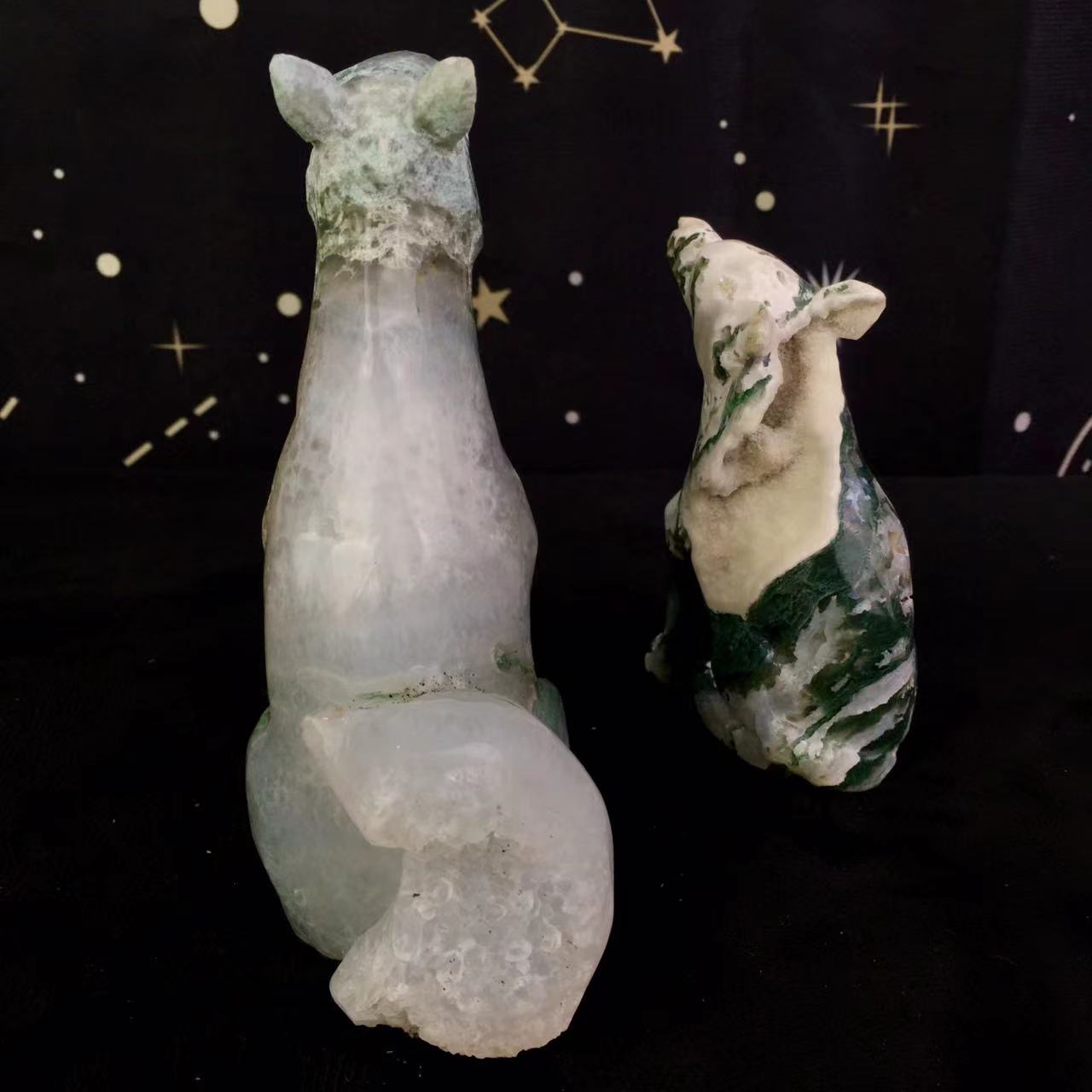 Wholesale Crystal Wolf Carving Animals Druzy Moss Agate Wolf Crafts for Home Decoration