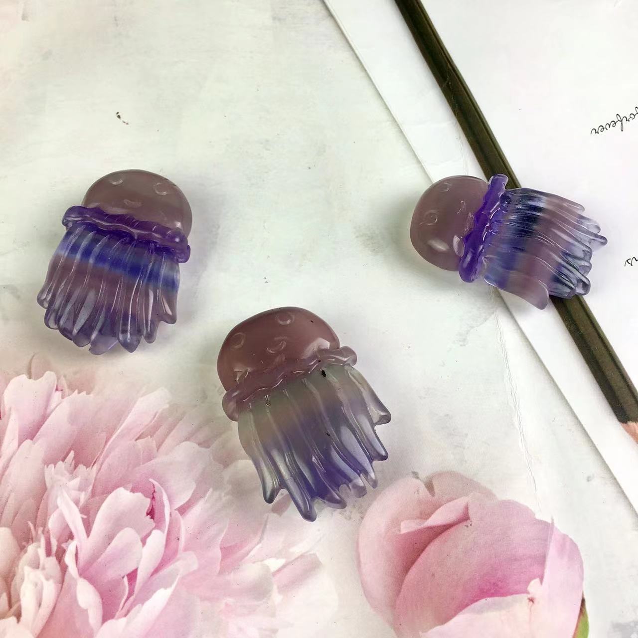 High quality wholesale Natural Crystal Flourite jellyfish For Decoration 1pc