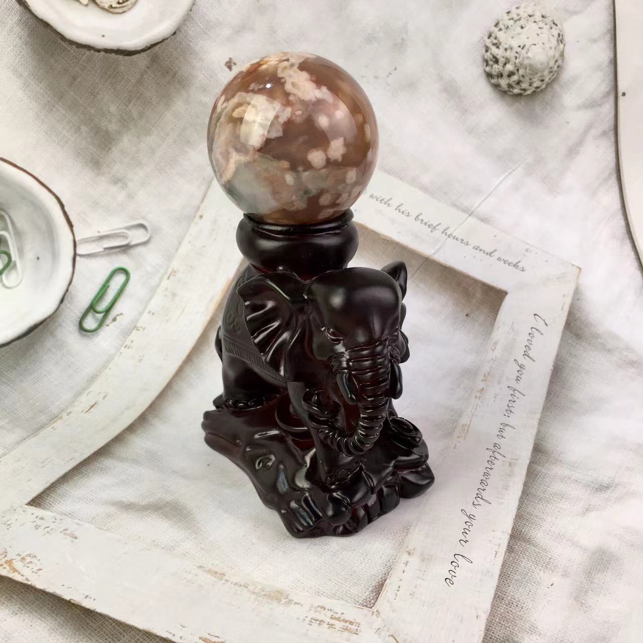 Wholesale high quality carved elephant crystal sphere stand resin elephant shape display stand