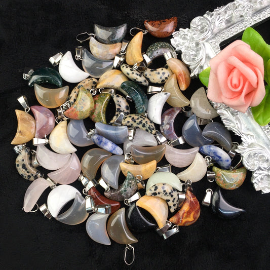 Wholesale mix Irregular stone pendants beads Natural Crystal quartz red agate green aventurine rose quartz kiwi blue spot red jasper black obsidian ocean jasper stone charms Healing Crystal gemstone charms for decoraiotion