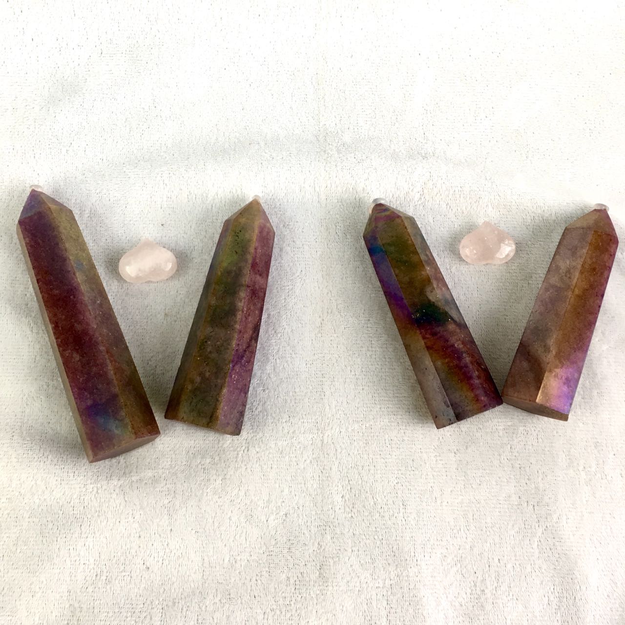 Wholesale high quality reiki natural Aura strawberry Healing stone tower  for decoraiotion 1kg