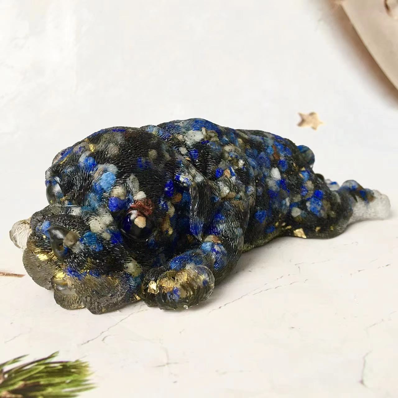 Wholesale Healing Crystal Chips Dog S for Gift Mixed and Stone Chips with Resin Natural Feng Shui Home Decoration