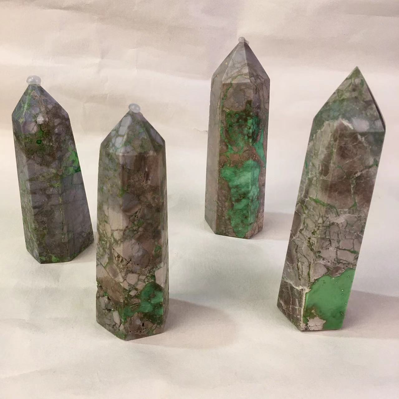 Wholesale high Quality Natural Crystal Green Apple Tower for decoraiotion 1kg