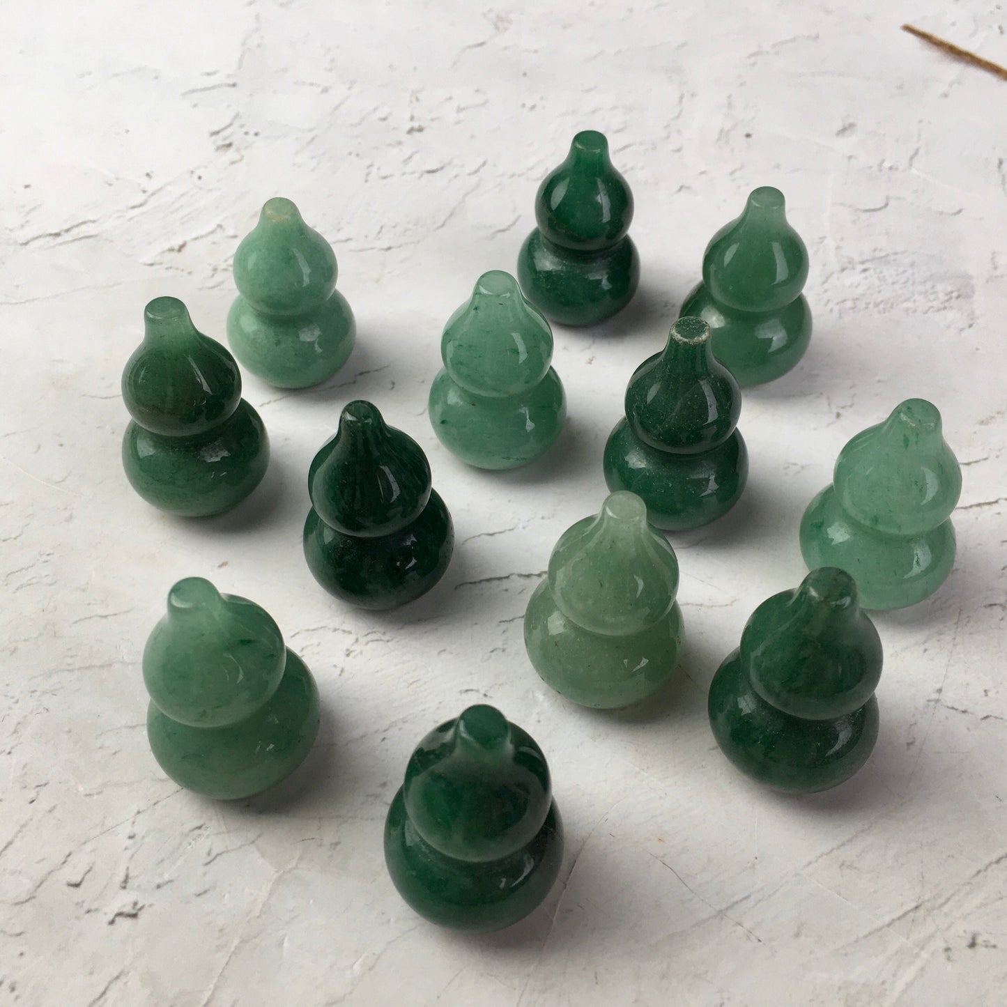 Wholesale high quality reiki natural crystal green aventurine gourd Love stone  for decoraiotion