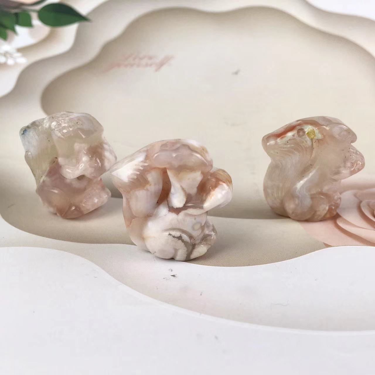 Wholesale High quality Sakura Agate squirrel For Decoration