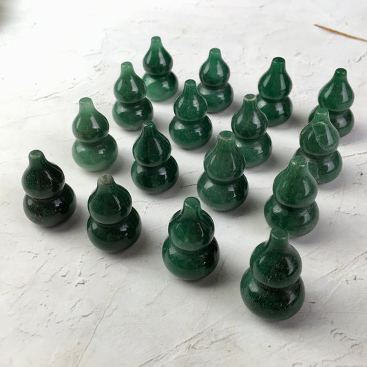 Wholesale high quality reiki natural crystal green aventurine gourd Love stone  for decoraiotion