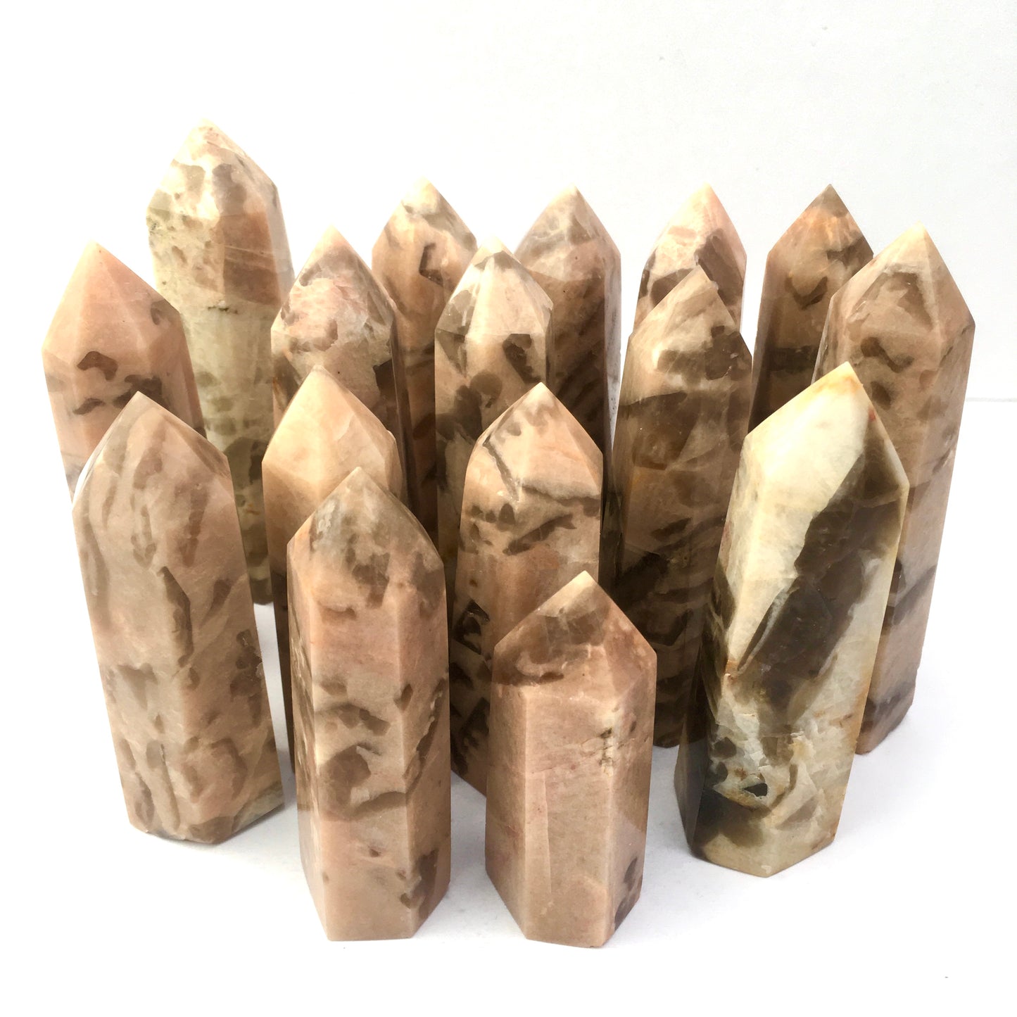 Wholesale Natural Crystal Moonstone calcite tower for decoraiotion 1kg