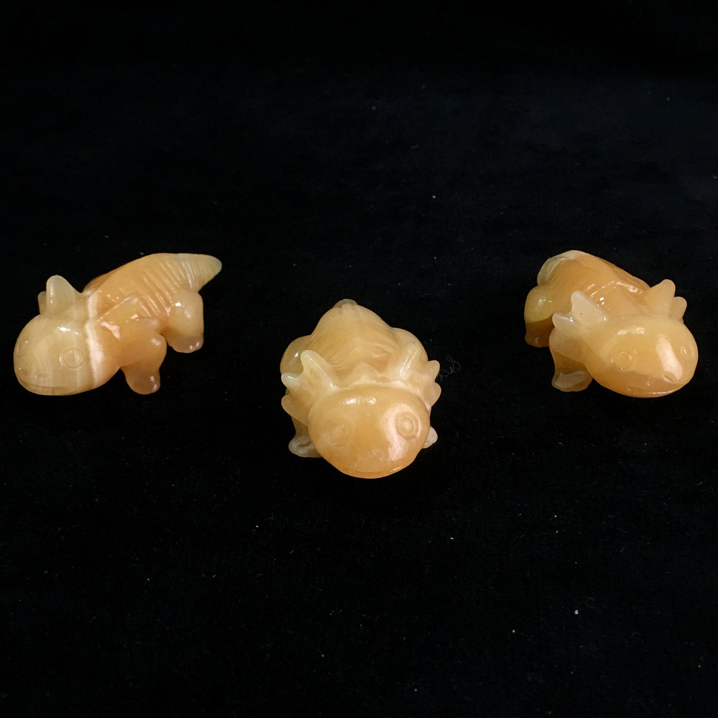 Wholesale high quality Orange calcite Giant salamander carving a for decoraiotion
