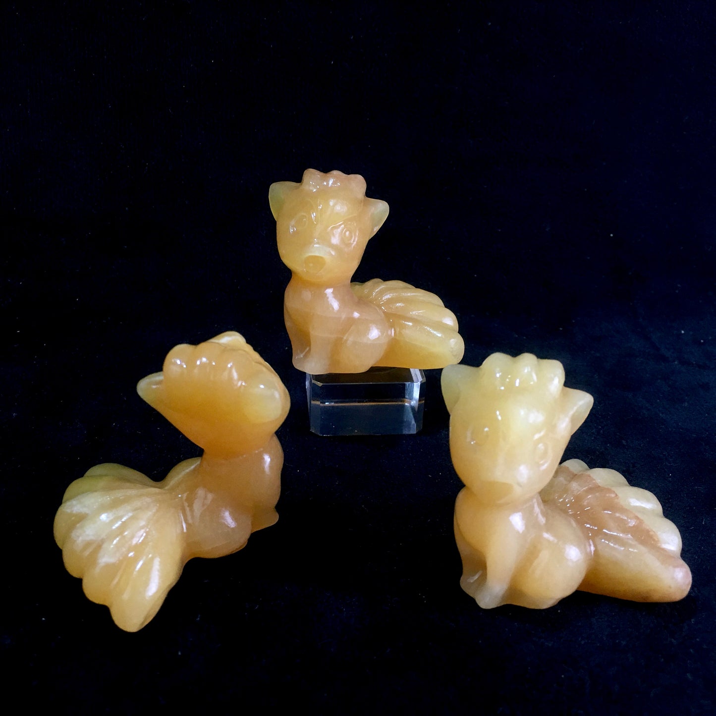 Wholesale Natural yellow jade Quartz Crystal Carved Crystal pokemon carvings Six Tailed Fox for Decoration