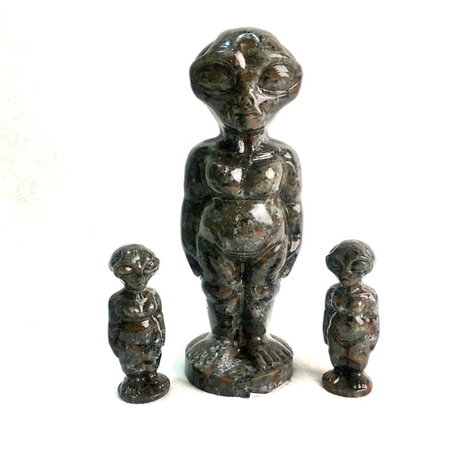 Hand Carved Crystal yooperlite alien Crystal Crafts For Halloween Decoration