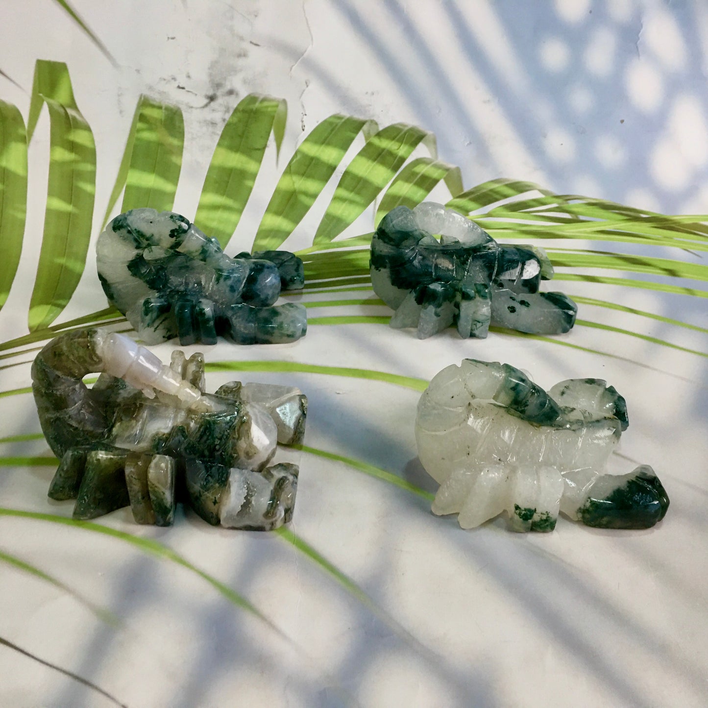 Wholesale High Quality Natural Moss Agate Crystal Carving Animal scorpion for decoraiotion