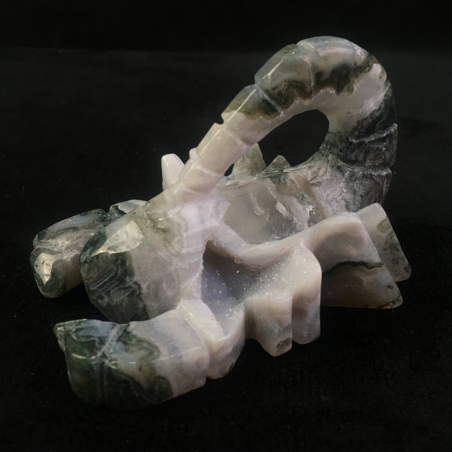Wholesale High Quality Natural Moss Agate Crystal Carving Animal scorpion for decoraiotion