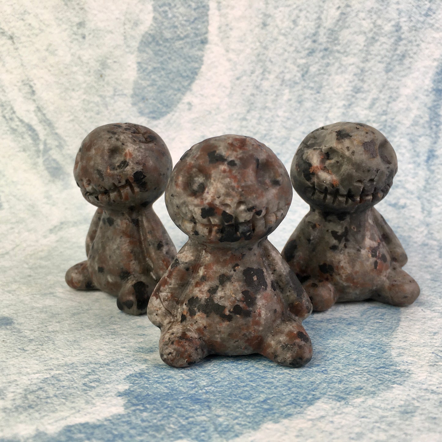 Wholesale Natural Crystal Gemstones Hand-Carved Yooperlite Crystal  Halloween Carving for Halloween Gifts