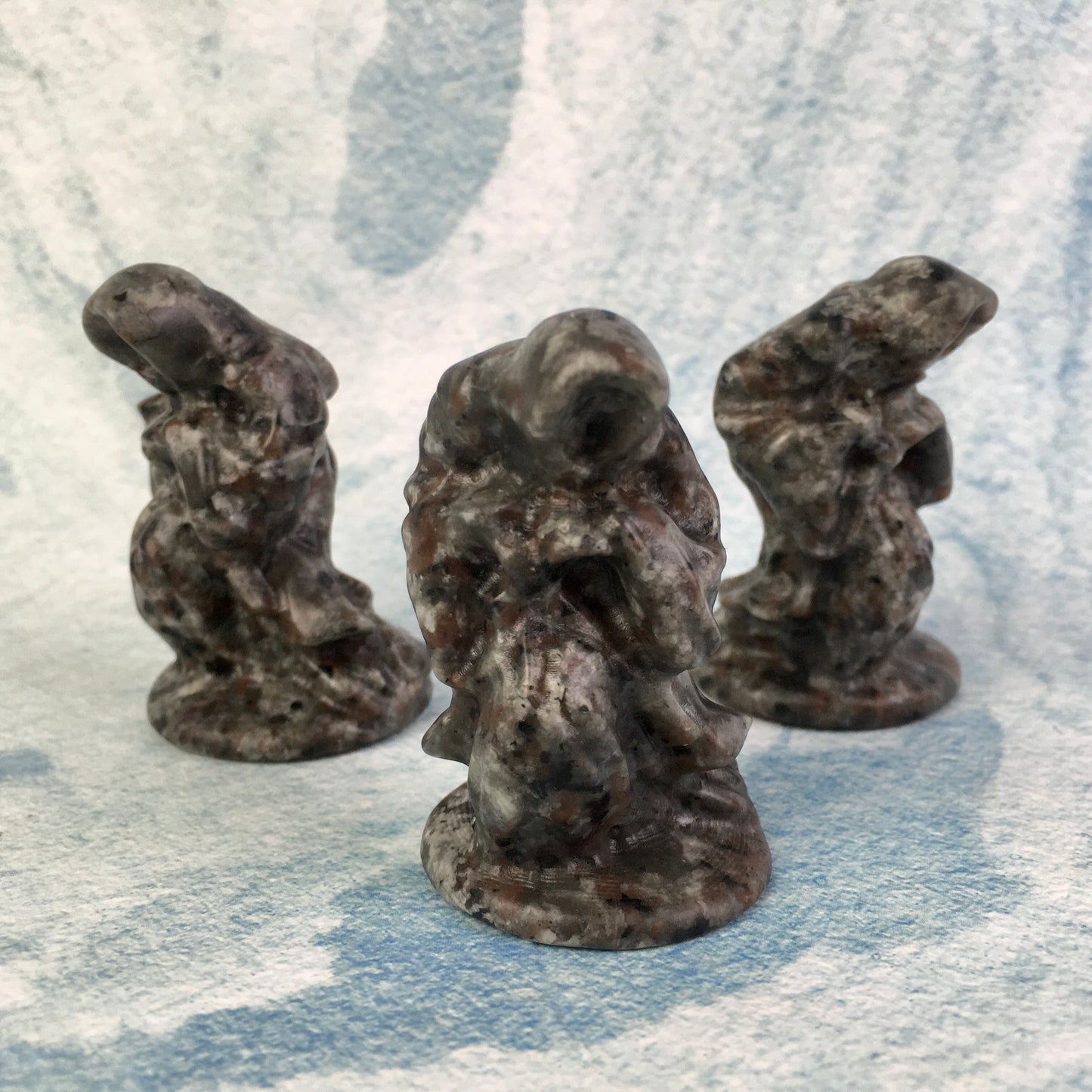 Wholesale Natural Crystal Gemstones Hand-Carved Yooperlite Crystal  Halloween Carving for Halloween Gifts
