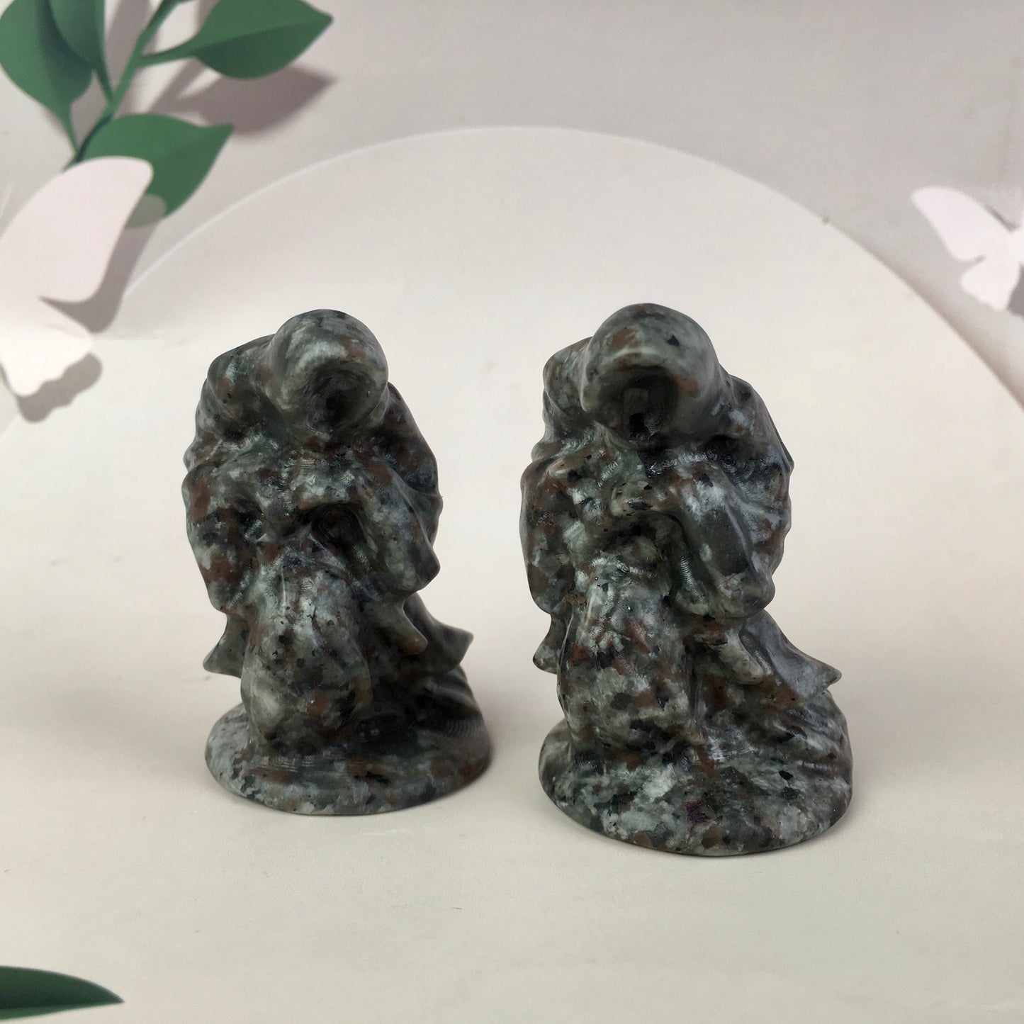 Wholesale Natural Crystal Gemstones Hand-Carved Yooperlite Crystal  Halloween Carving for Halloween Gifts