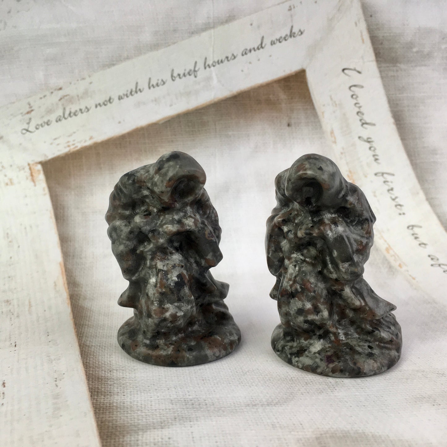 Wholesale Natural Crystal Gemstones Hand-Carved Yooperlite Crystal  Halloween Carving for Halloween Gifts