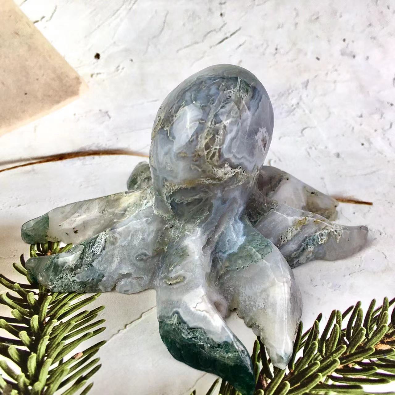 Natural High Quality Green Moss Agate Crystal Octopus For Home Decoration Sale