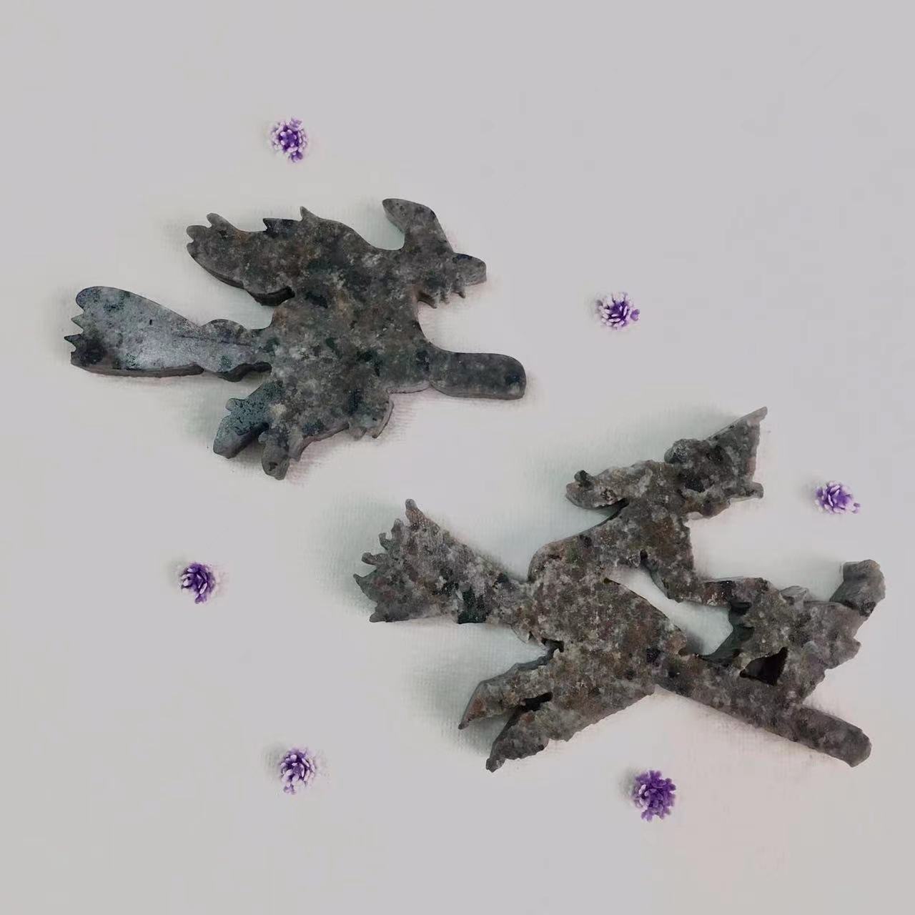 Wholesale Natural Crystal Hand Carved Yooperlite Witch On The Broom For Halloween Gift