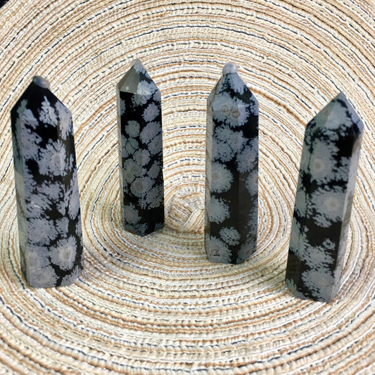 Wholesale natural crystal healing snowflake obsidian tower for decoraiotion 1kg